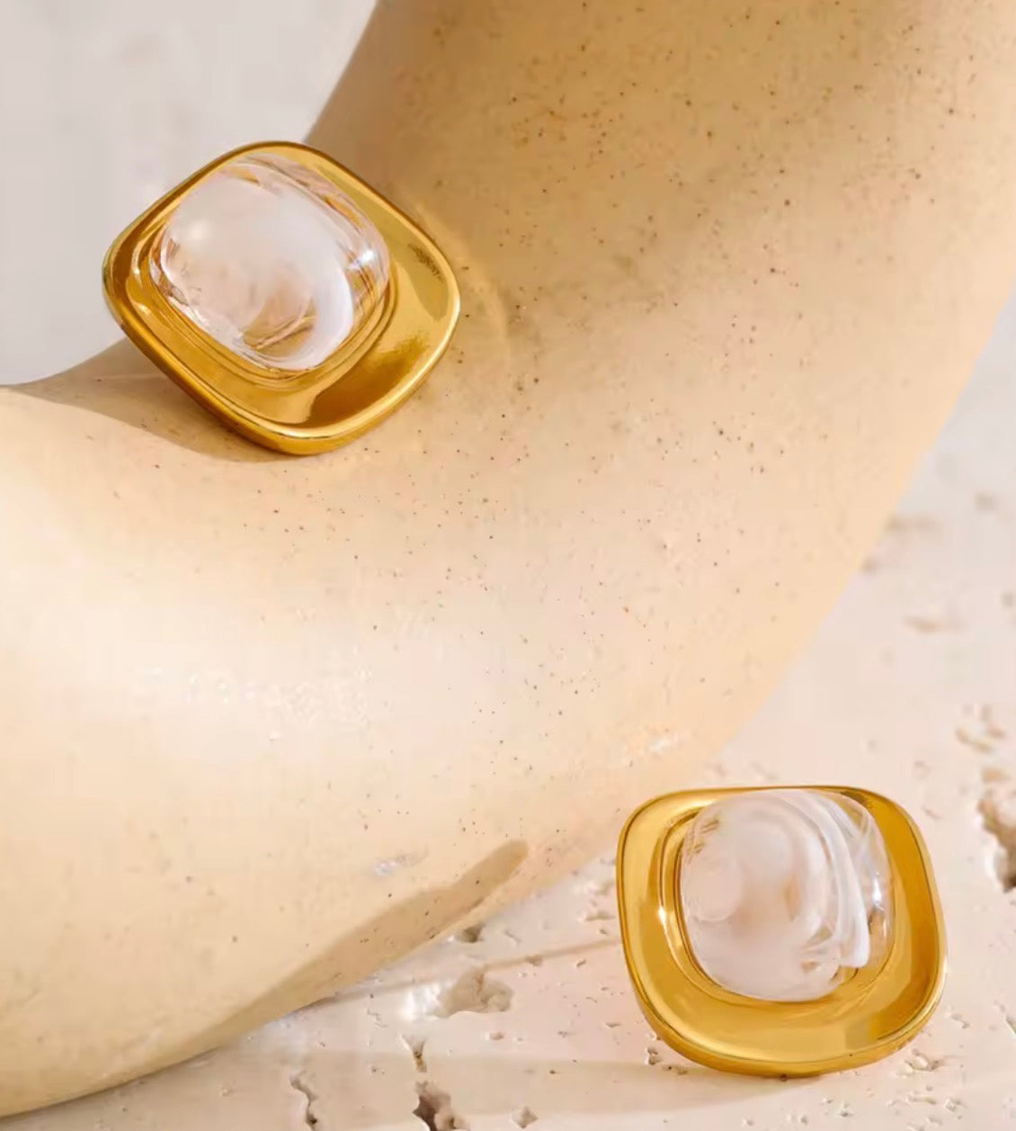 Pendientes Cuadrados de Resina