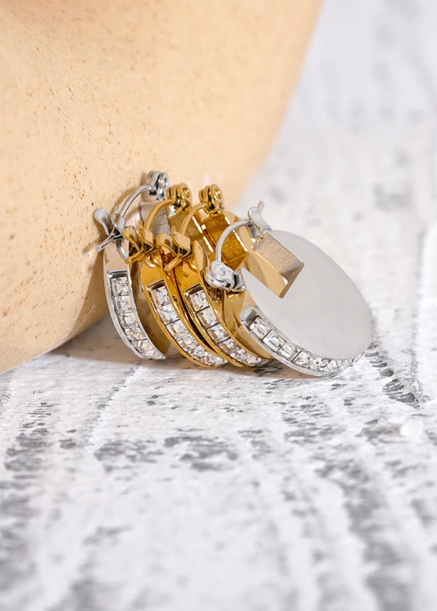 Flat Crystal Huggies