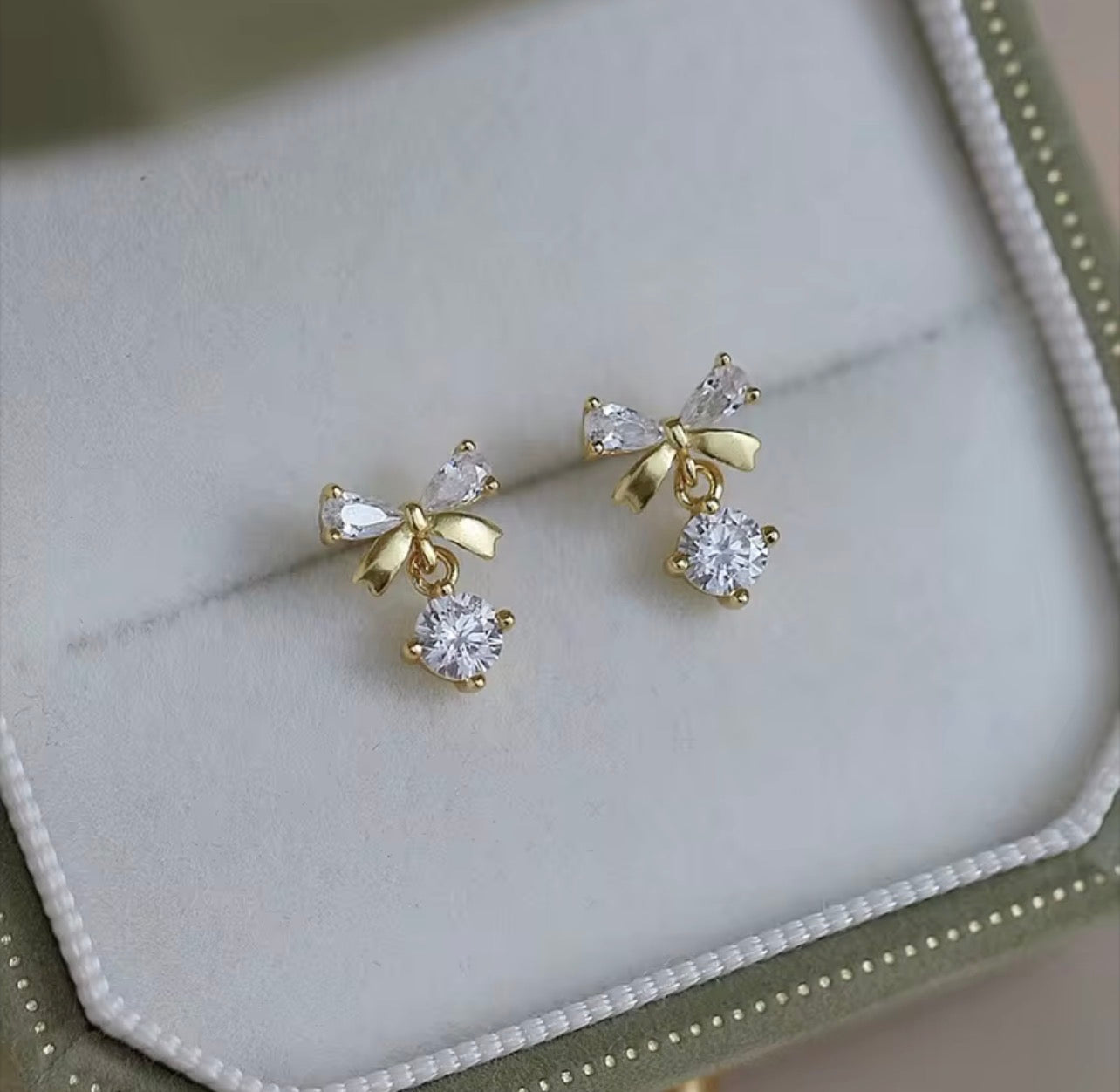 Piercings de Lazo de Cristal