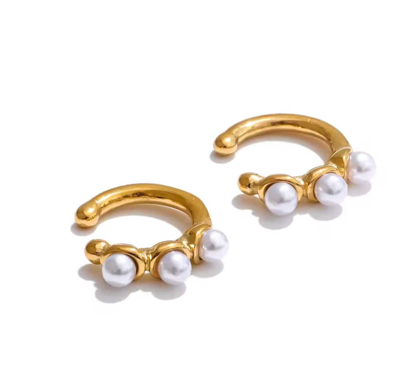 3 pearls Ear Cuff