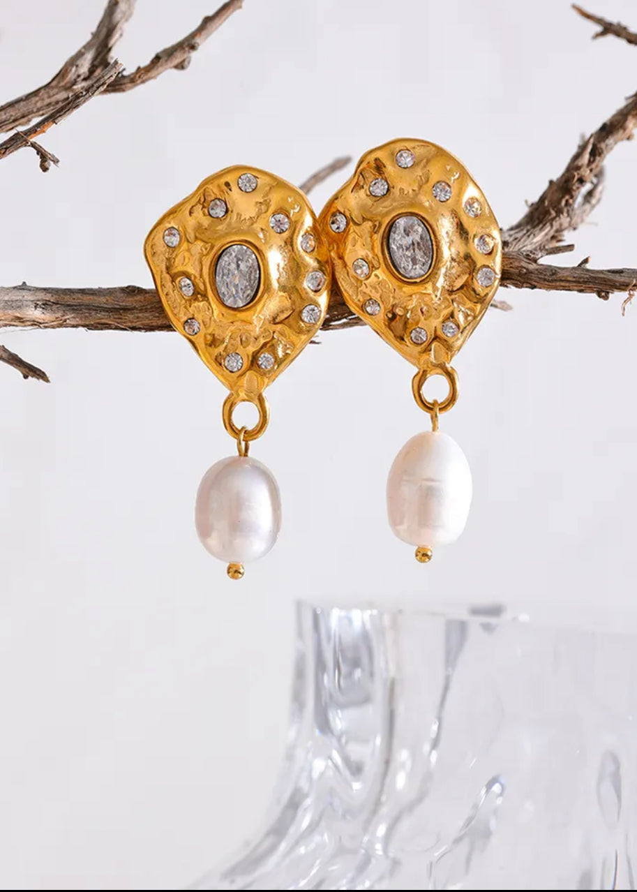 Irregular Vintage Pearl Stud