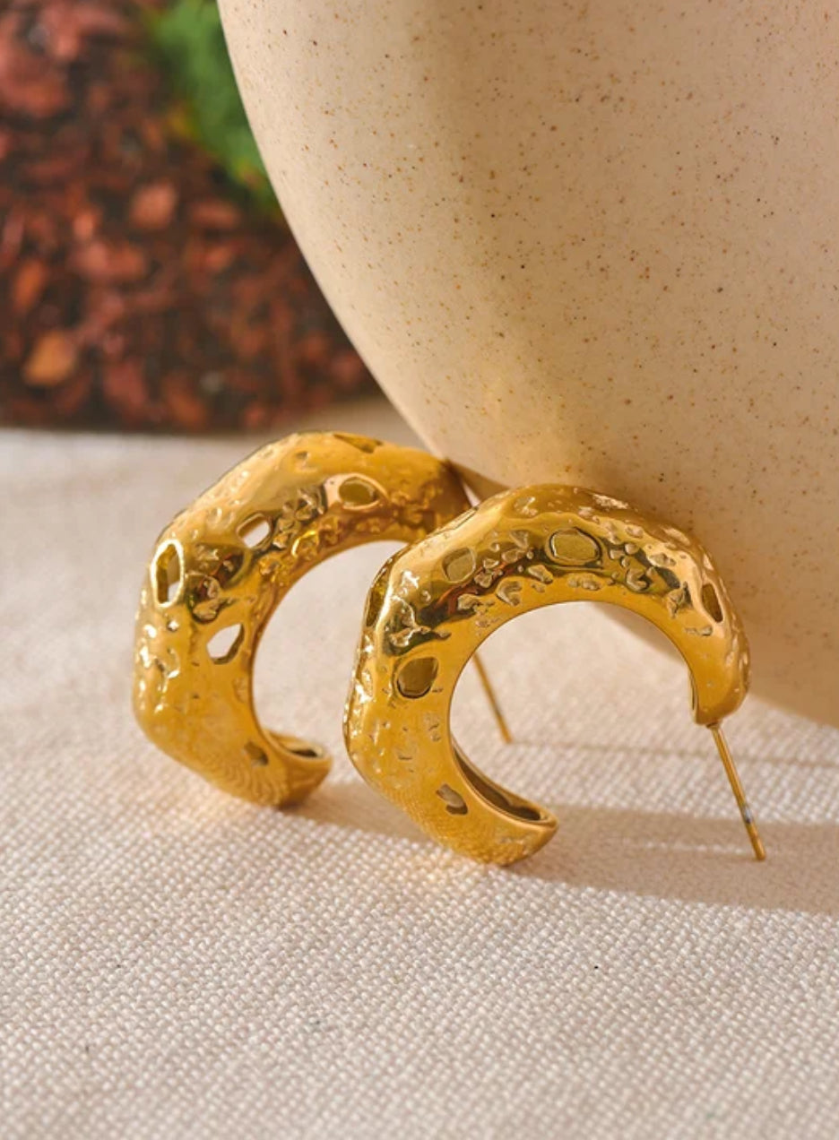 Vintage Hammer C - Hoops