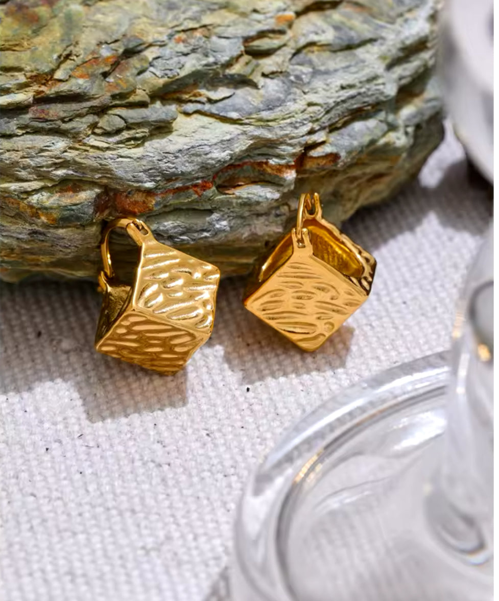 Fancy Hollow Squares