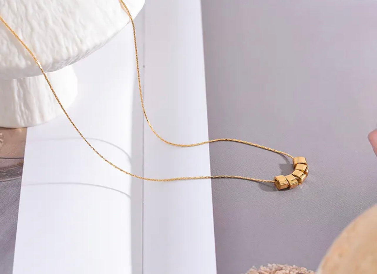 Cadena Dijes Geométricos