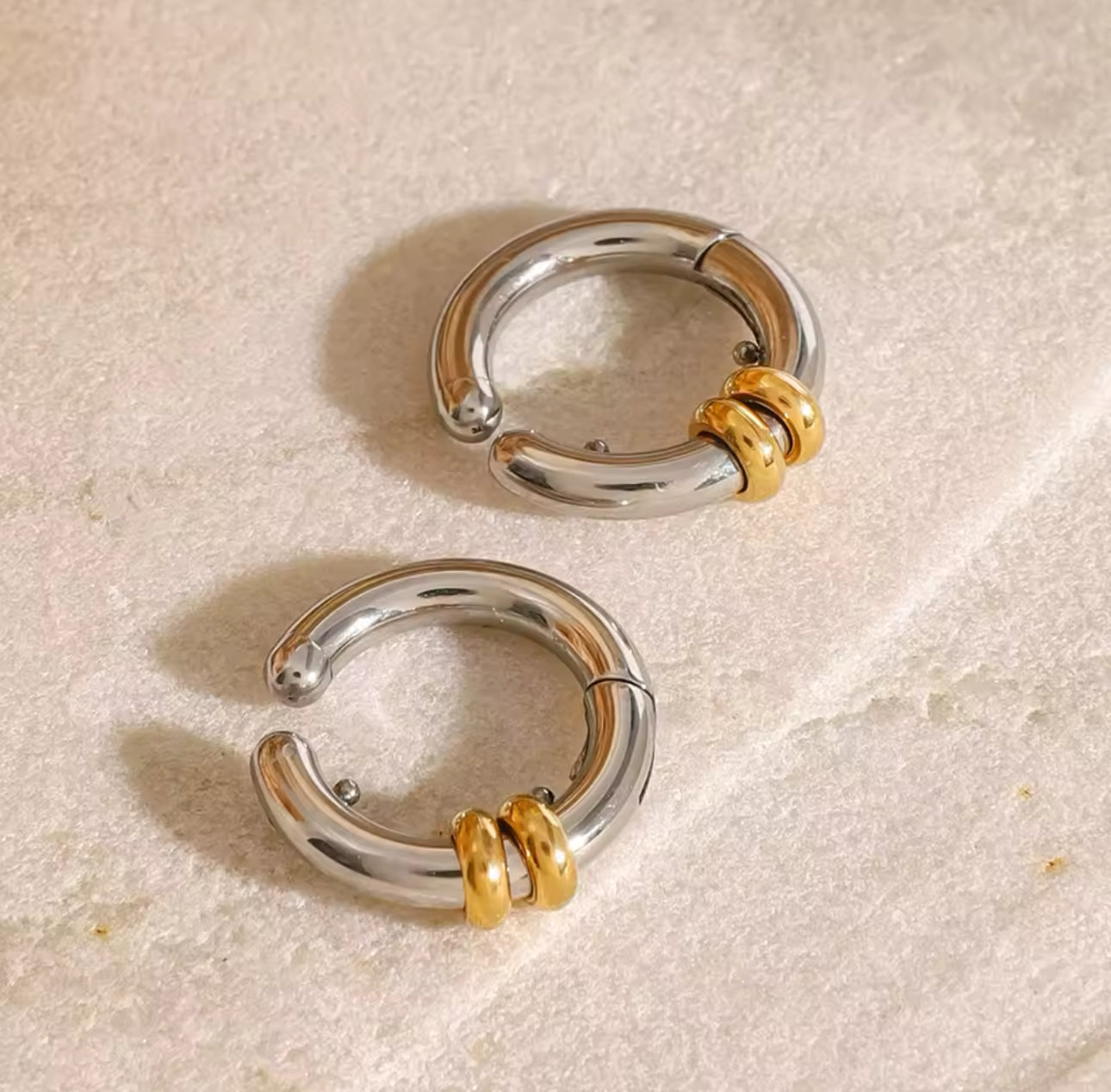 Clip Silver and Gold