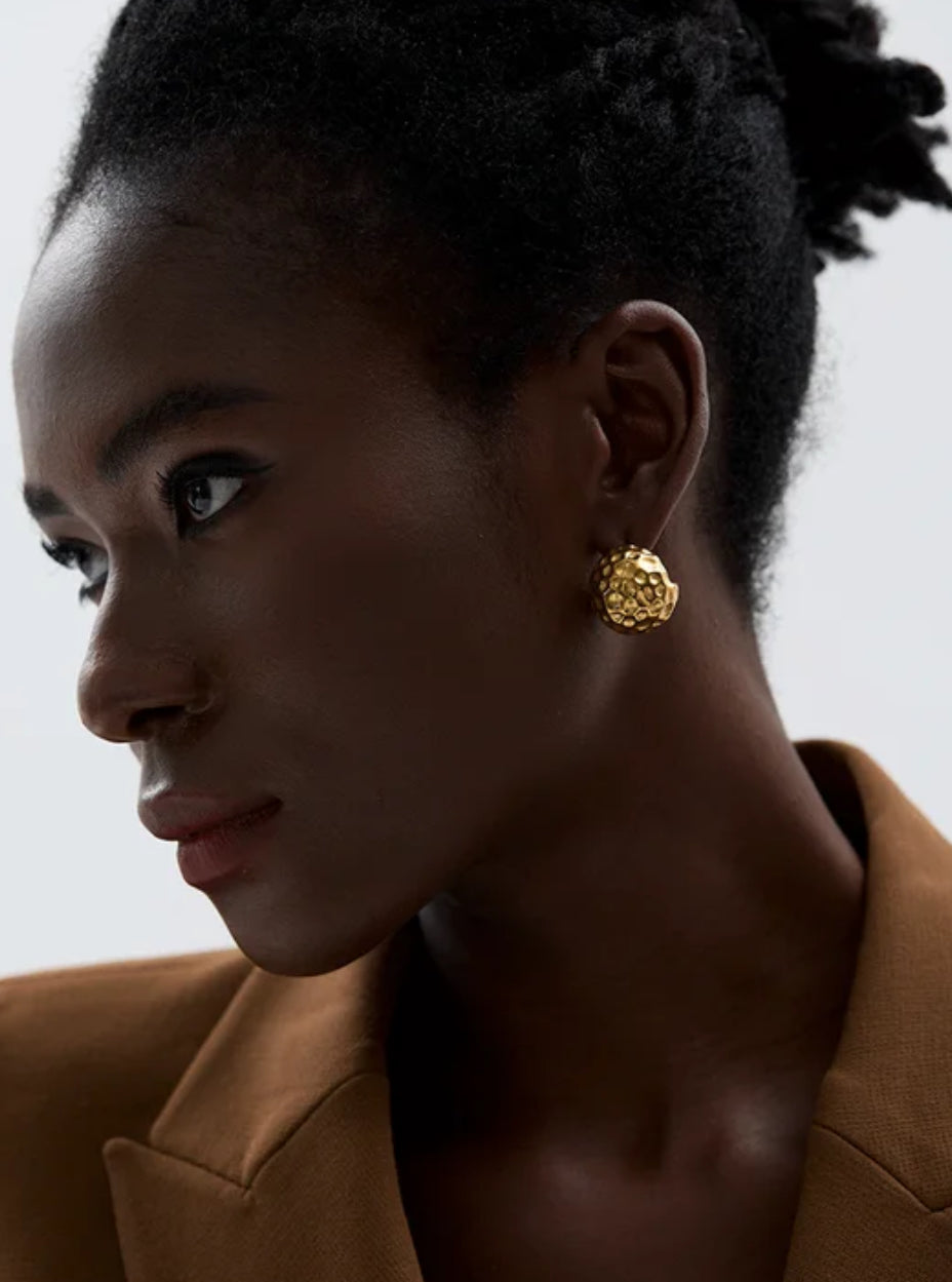 Irregular Round Stud