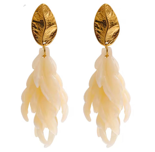 Resin Leaf Tassel Drop White