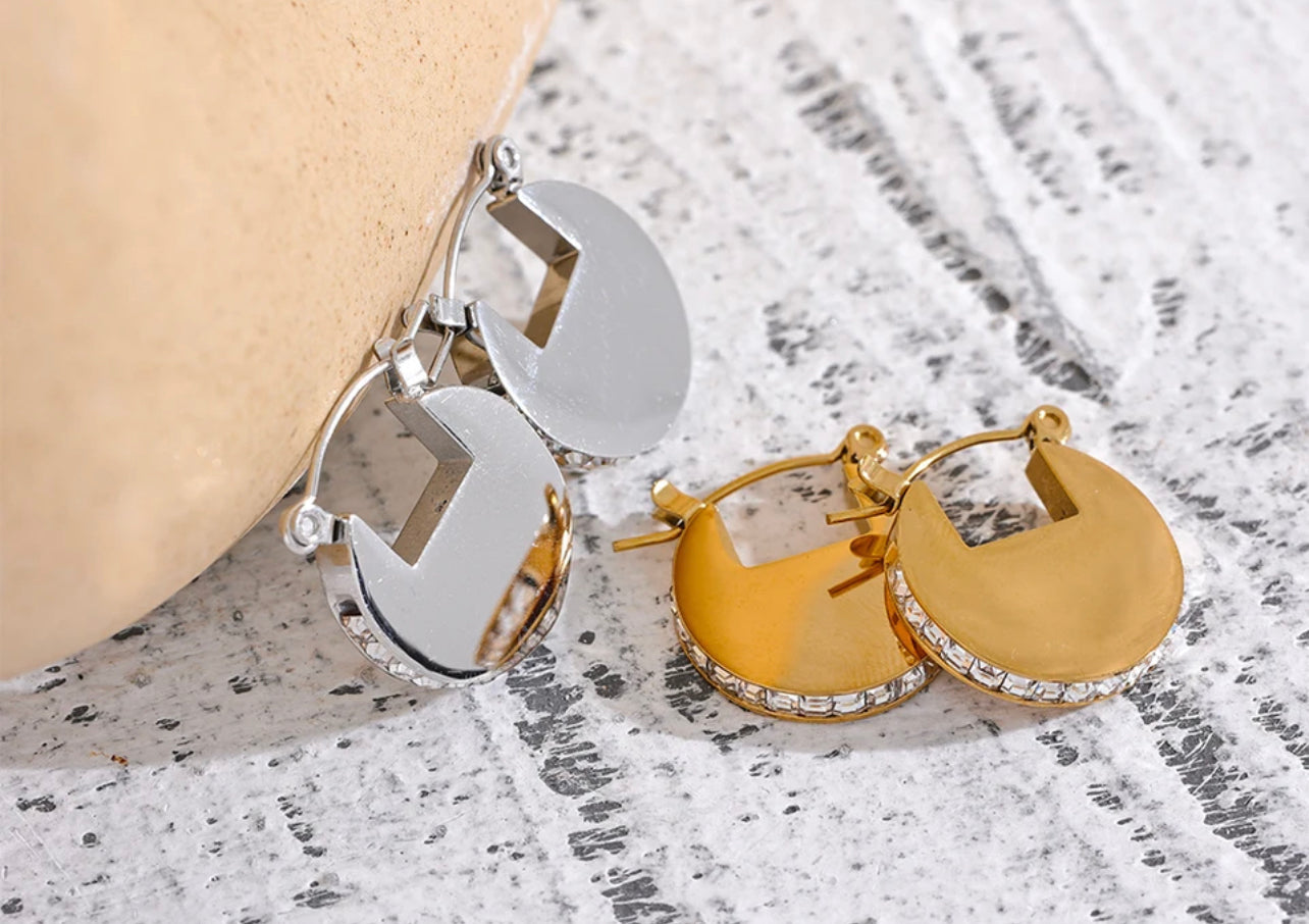 Flat Crystal Huggies