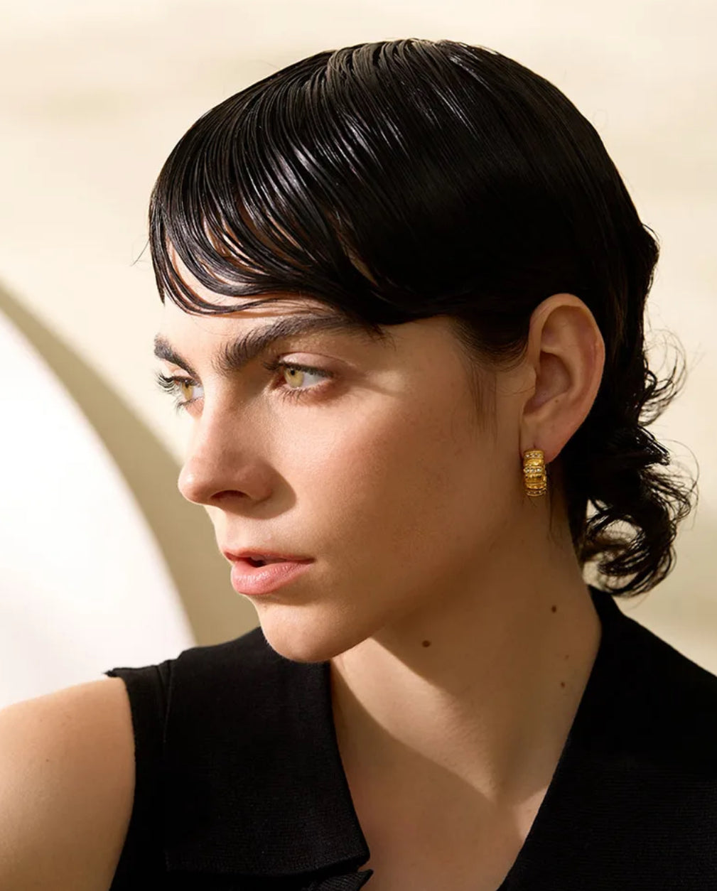 Mini Vintage C- Hoops