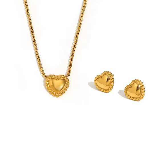 Mini Collar y Aretes de Corazón