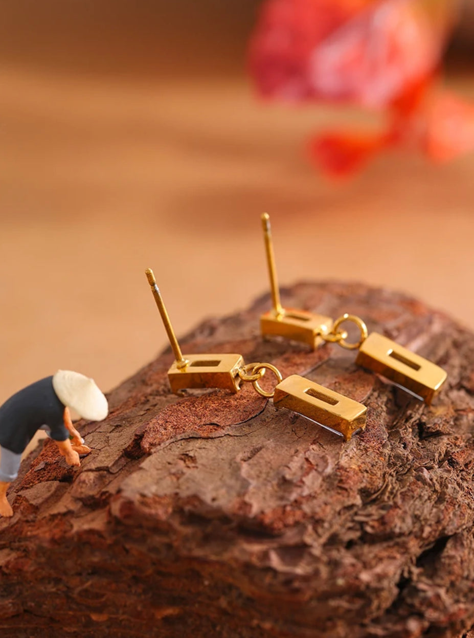 Geometric Drop Dangle