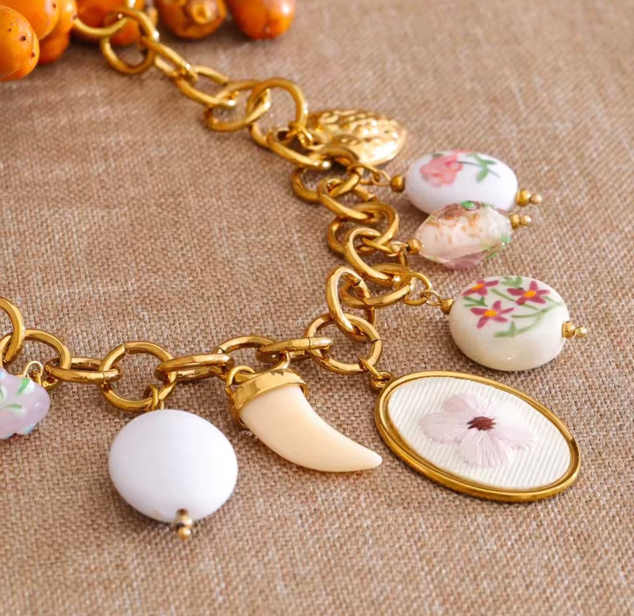 Collar Garden Dreams